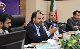 وزیر اقتصاد در جمع فعالان اقتصادی استان فارس خبر داد:بازگرداندن مالیات پرداختی واحد های اقتصادی بزرگِ فعال در استان ها به این مناطق