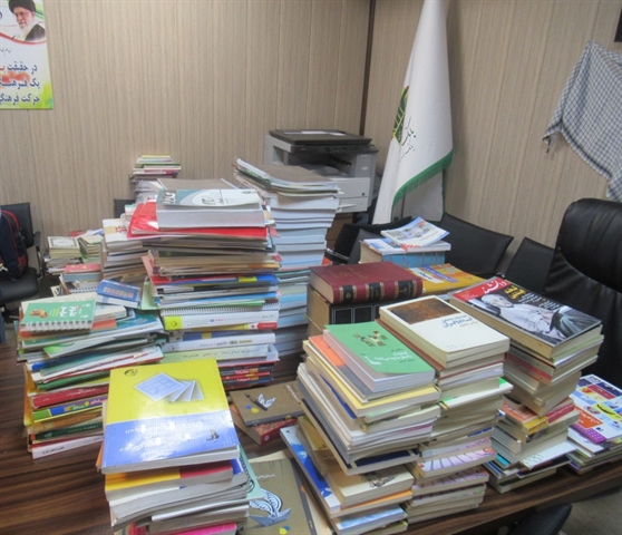 اهدای قریب به 700 جلد کتاب به مدرسه «مهر بانک کشاورزی» در استان سیستان و بلوچستان توسط کارکنان بانک کشاورزی