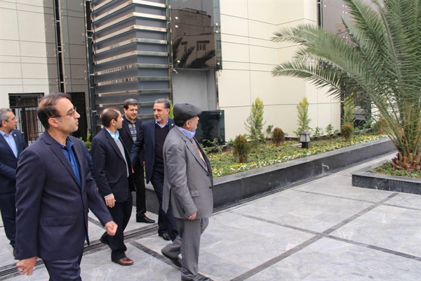 بازدید مدیرعامل بانک کشاورزی از مدیریت شعب بانک در تهران بزرگ