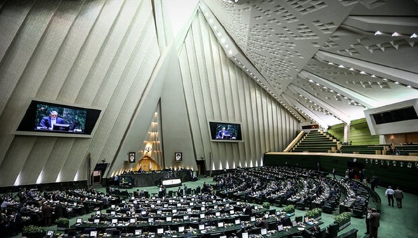 حضور مدیرعامل بانک کشاورزی در نشست کمیسیون اقتصادی مجلس با مدیران عامل بانک‌های دولتی