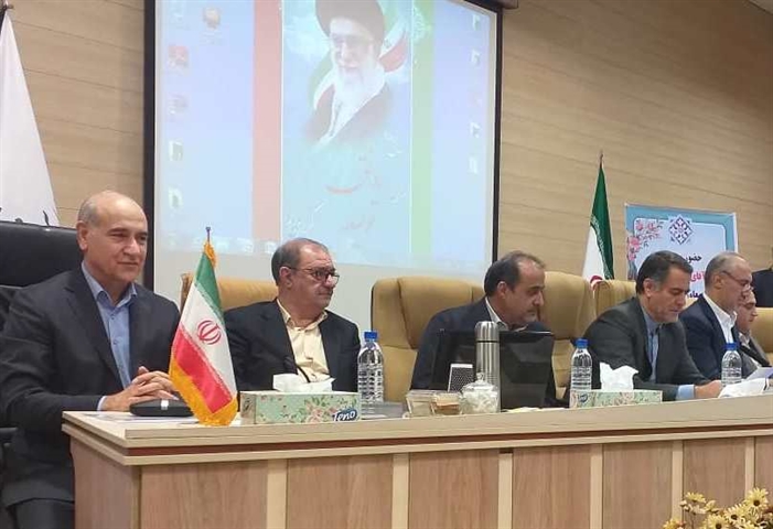مدیرعامل بانک کشاورزی:متقاضیان کشت گلخانه ای در اولویت دریافت تسهیلات قرار دارند  