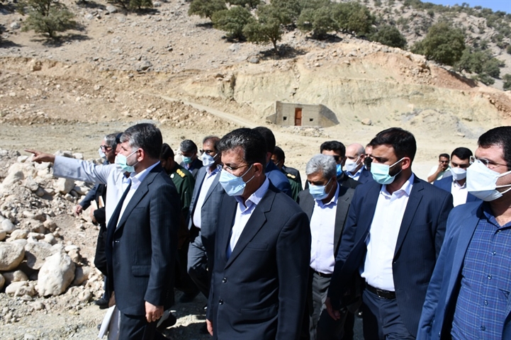 بازدید مدیر عامل بانک کشاورزی در معیت وزیر جهاد کشاورزی از محل احداث سد آبریز در استان کهگیلویه و بویراحمد