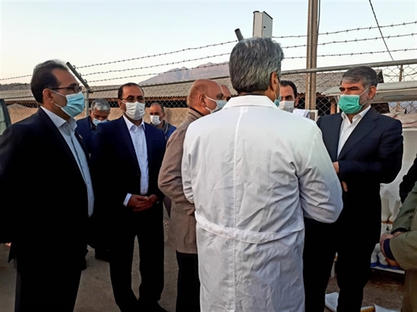 بازدید وزیر جهاد کشاورزی از شرکت کشت و صنعت و گردشگری فجر صفا لرستان
