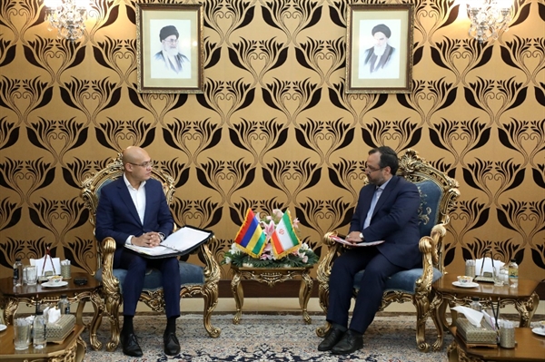 در دیدار دکتر خاندوزی و وزیر کار و بازرگانی موریس صورت گرفت؛تأكید بر توسعه همكاری های ایران و جمهوری موریس