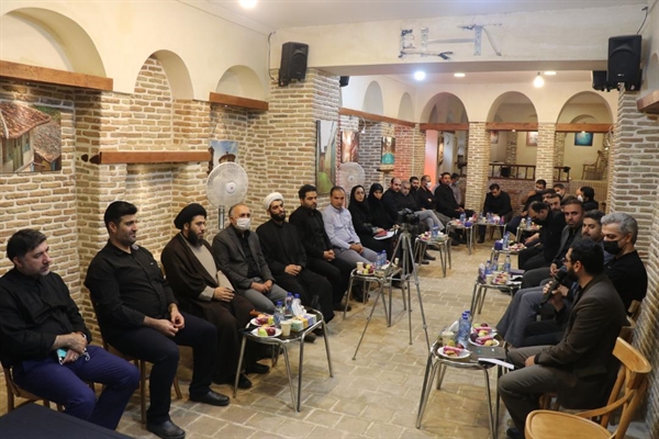 وزیر اقتصاد در جمع نخبگان استان گلستان:تیم اقتصادی دولت هماهنگی كامل دارند/ برنامه دولت برای فعال كردن ظرفیت های غیرفعال اقتصادی