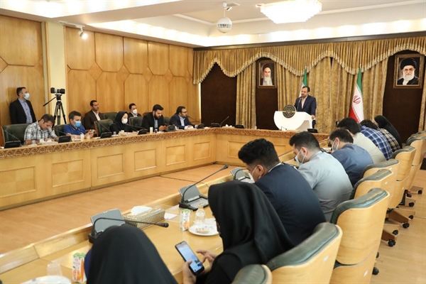 سخنگوی اقتصادی دولت تشریح کرد:كاهش فشار تورمی ناشی از كسری بودجه/ جهش 200 درصدی ارزش اظهارنامه‌های مالیاتی