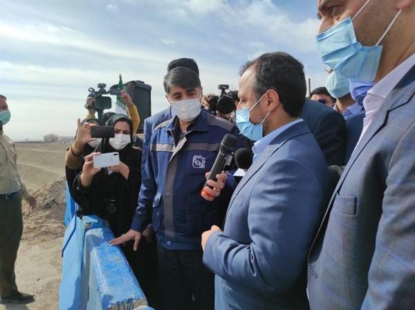وزیر اقتصاد:بسته جامع جلوگیری از خام فروشی معادن تدوین می‌شود