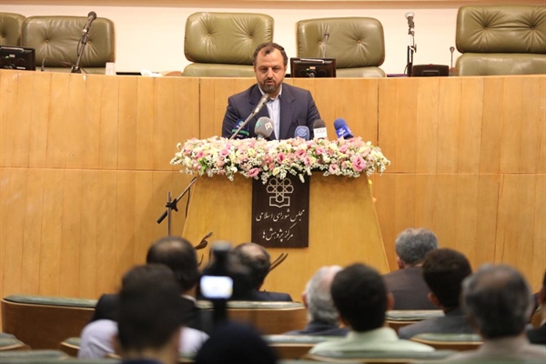 وزیر اقتصاد تاکید کرد؛ضرورت چشم دوختن به افق های بلند مدت و اجتناب از كوتاه نگری، دو ویژگی مهم در تدوین برنامه پنج ساله توسعه كشور