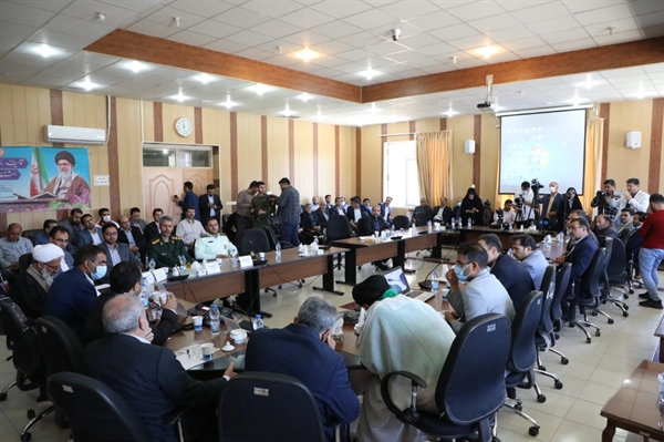 تأکید وزیر اقتصاد در جلسه شورای اداری گلپایگان؛انتظار حل چالش های اولویت دار استانها از طریق تقویت تمركز مدیریتی این مناطق