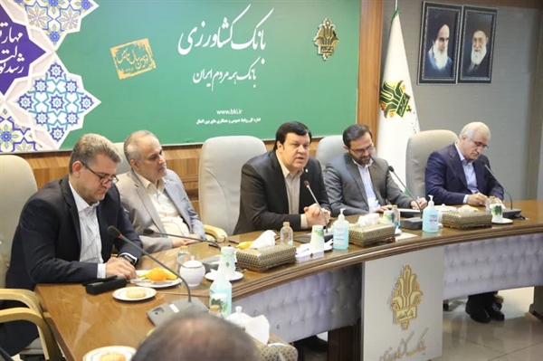مدیرعامل بانک کشاورزی تاکید کرد: ضرورت انجام پژوهش های نتیجه محور و عمل گرا در جهت پویایی فعالیت های بانک