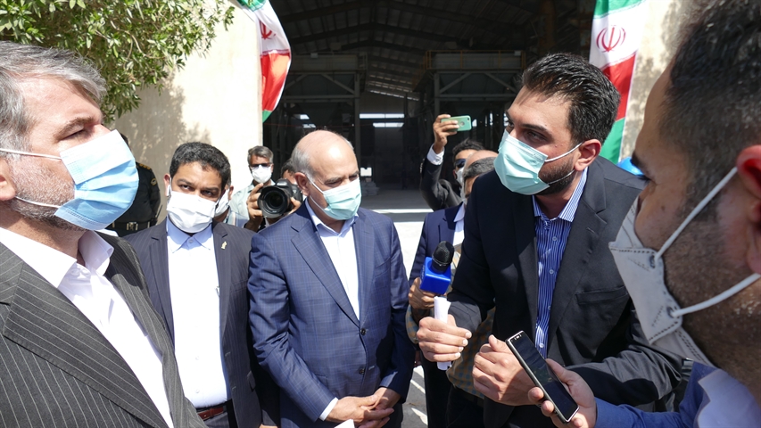 بازدید مدیر عامل بانک کشاورزی در معیت وزیر جهاد کشاورزی  از کارخانه تولید کودهای فسفاته  در شهرک صنعتی بوشهر
