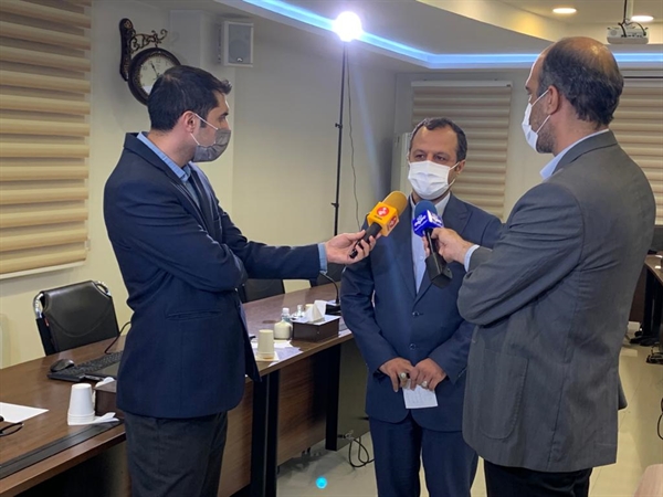 وزیر اقتصاد:صفرشدن استقراضِ جدید از بانك مركزی، گام نخست كنترل تورم
