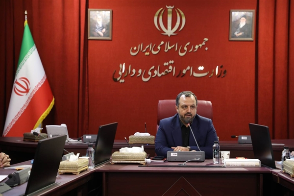 طی جلسات جداگانه ای در محل این وزارتخانه ارائه شد؛گزارش عملكرد پنج بانك دولتی در خصوص واگذاری اموال مازاد به وزیر اقتصاد