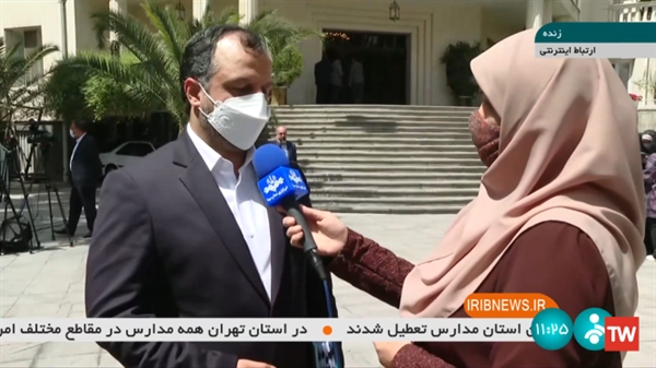وزیر اقتصاد در گفتگو با رسانه ملی:تا زمان نهایی شدن كالابرگ الكترونیكی، پرداخت یارانه نقدی ادامه می یابد