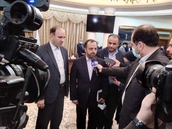 وزیر اقتصاد در تبریز خبر داد:شركت های تولیدی دارای افزایش اشتغال، مشمول تخفیفات و بخشودگی های مالیاتی
