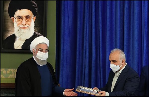 قدردانی از وزیر اقتصاد برای توسعه دولت الكترونیك ‌و شفافیت در وزارت اقتصاد